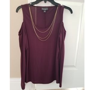 Bold Elements burgundy cold shoulder top, size m